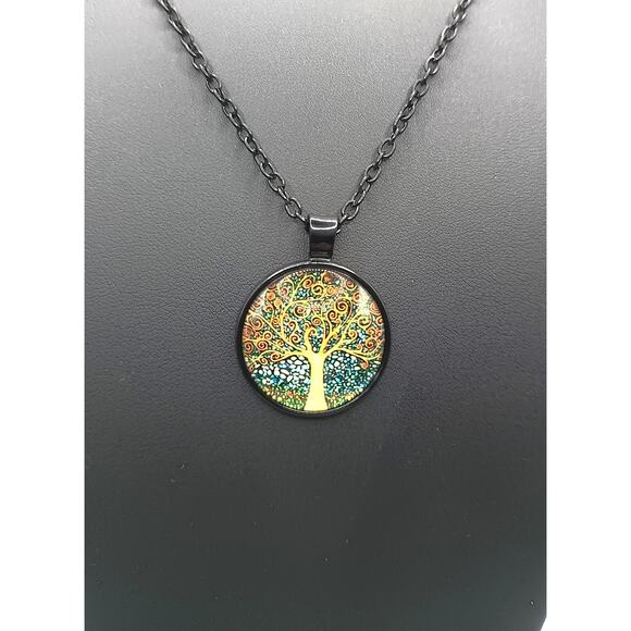 Lovely New Tree of Life Glass Cabochon Pendant Necklace - Picture 1 of 3
